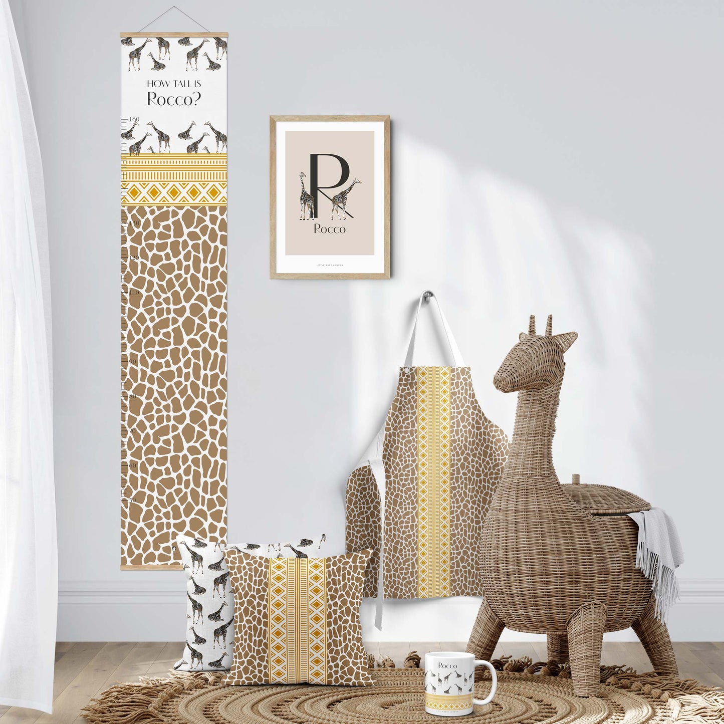 TRIBAL GIRAFFE KIDS' APRON