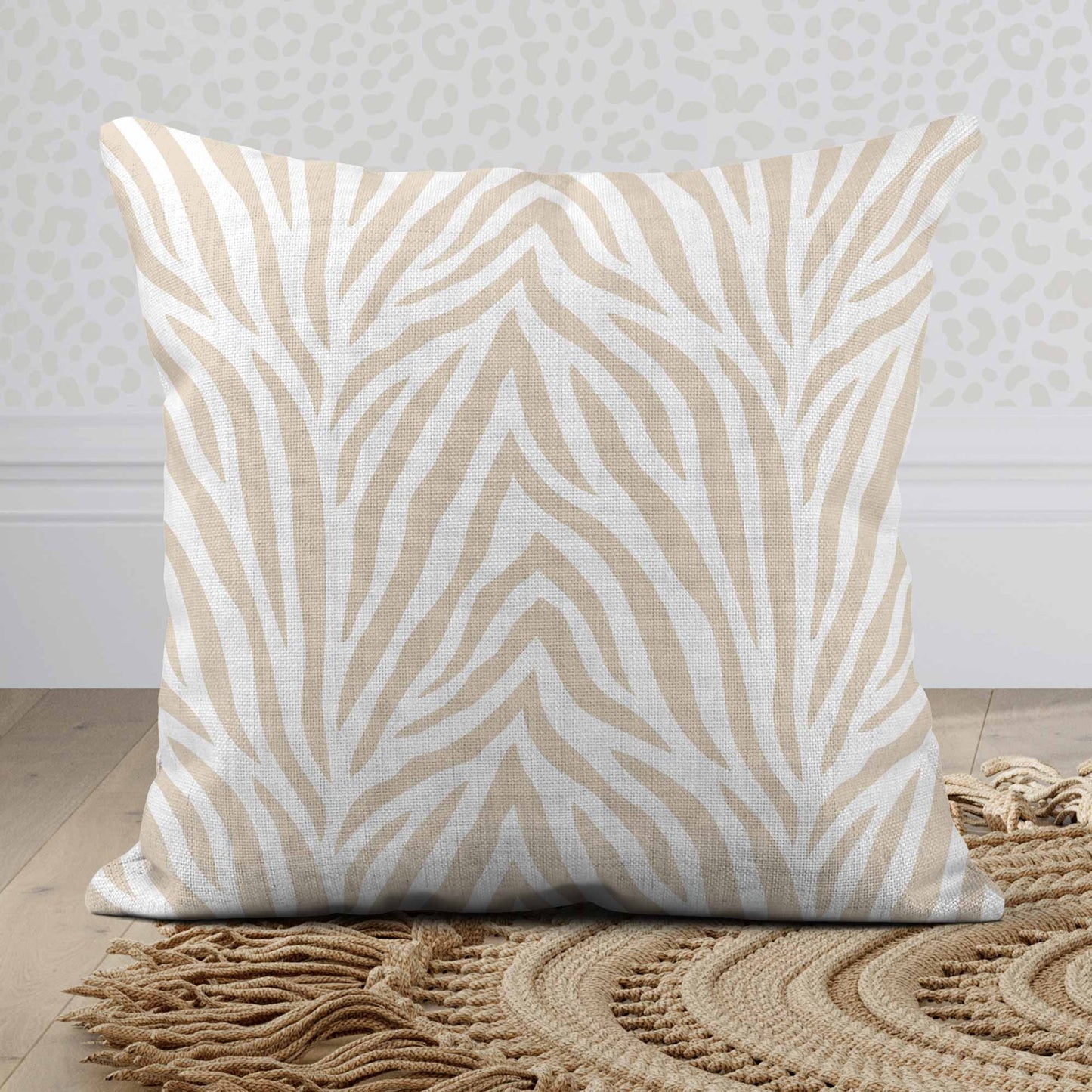 AFRICAN ANIMALS ZEBRA SCATTER CUSHION