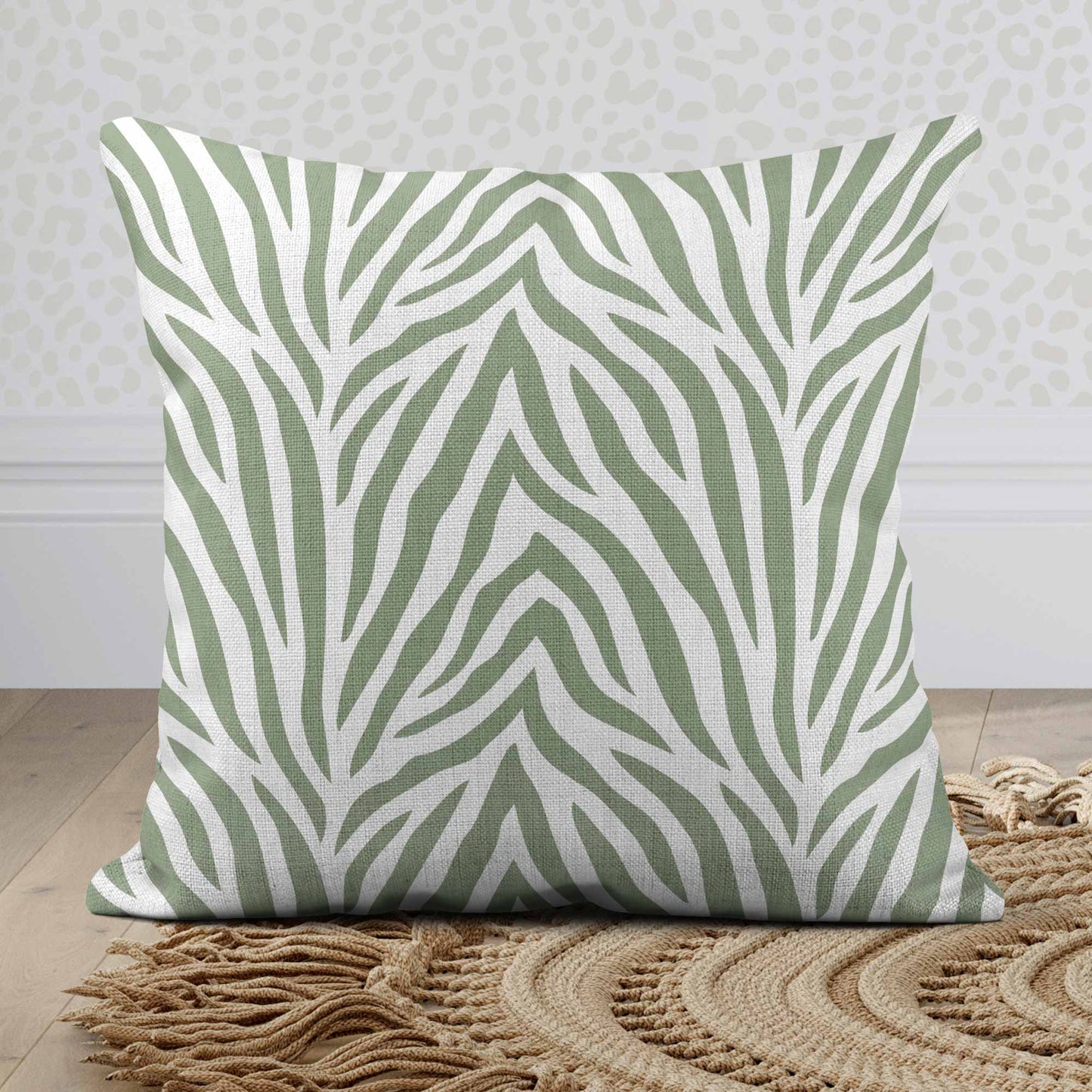 AFRICAN ANIMALS ZEBRA SCATTER CUSHION