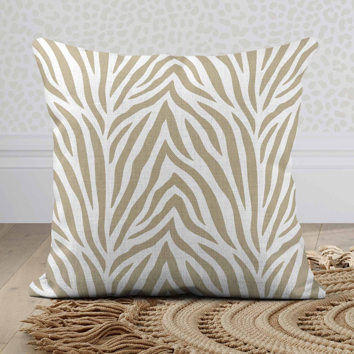 AFRICAN ANIMALS ZEBRA SCATTER CUSHION